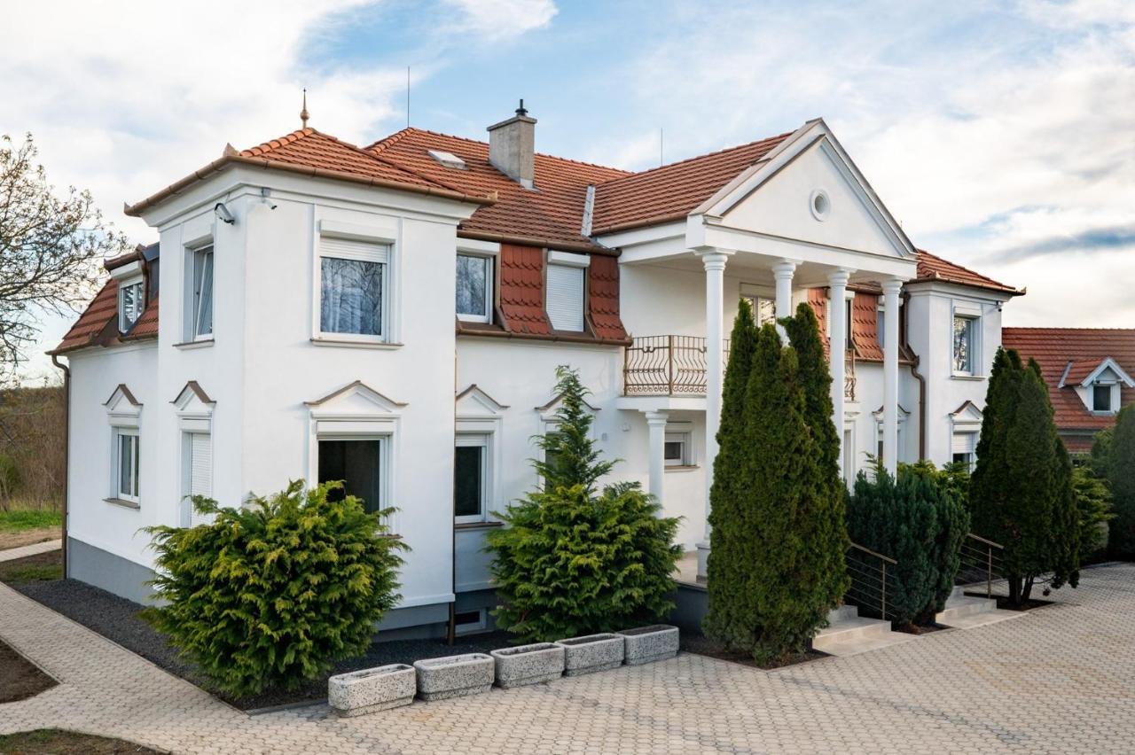 Villa Lilith Smart Fertőrákos Eksteriør billede